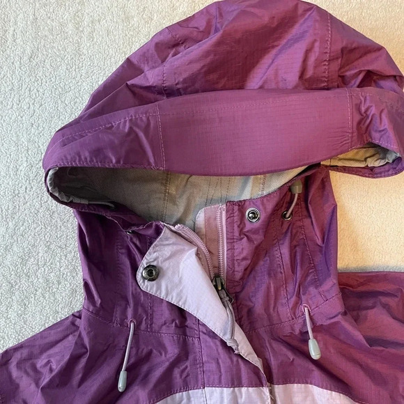 XS womens LL Bean windbreaker - Picture 3 of 6